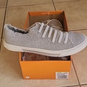 NEW in Box Rocket Dog Women's Grey Jokes Paula Cotton Sneakers